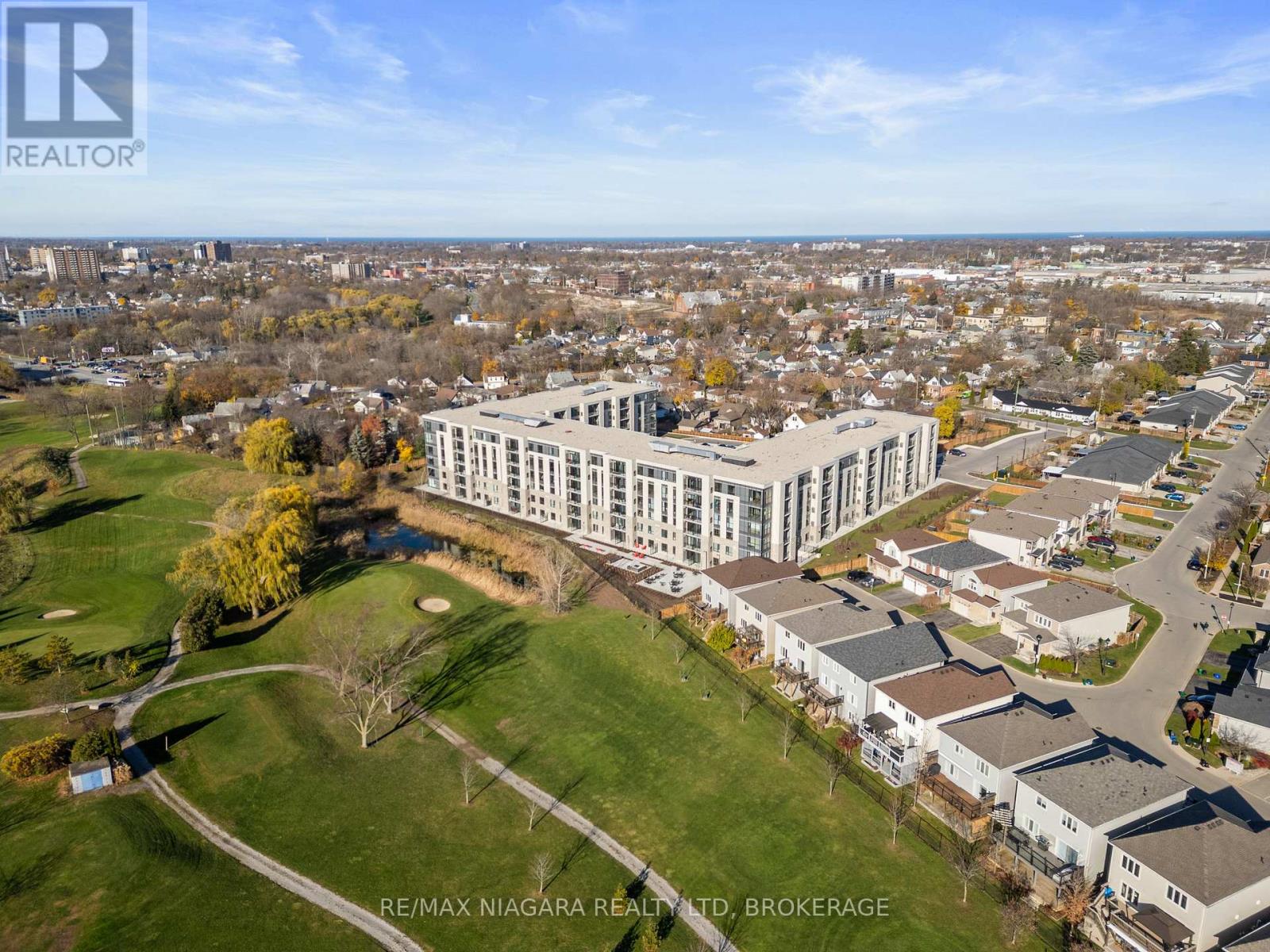 443 - 50 Herrick Avenue, St. Catharines (Oakdale), Ontario  L2P 2S4 - Photo 2 - X12681894