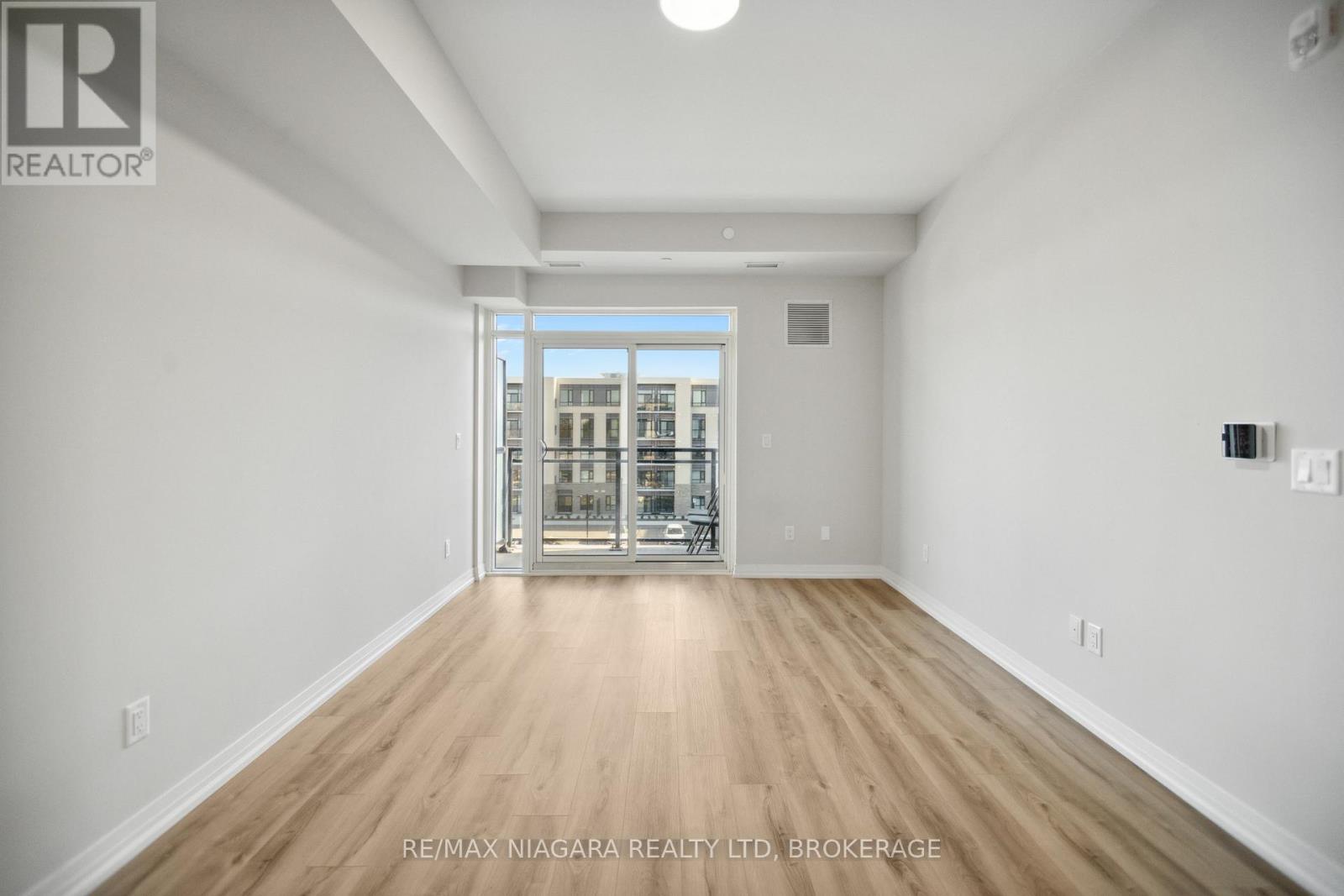 443 - 50 Herrick Avenue, St. Catharines (Oakdale), Ontario  L2P 2S4 - Photo 9 - X12681894