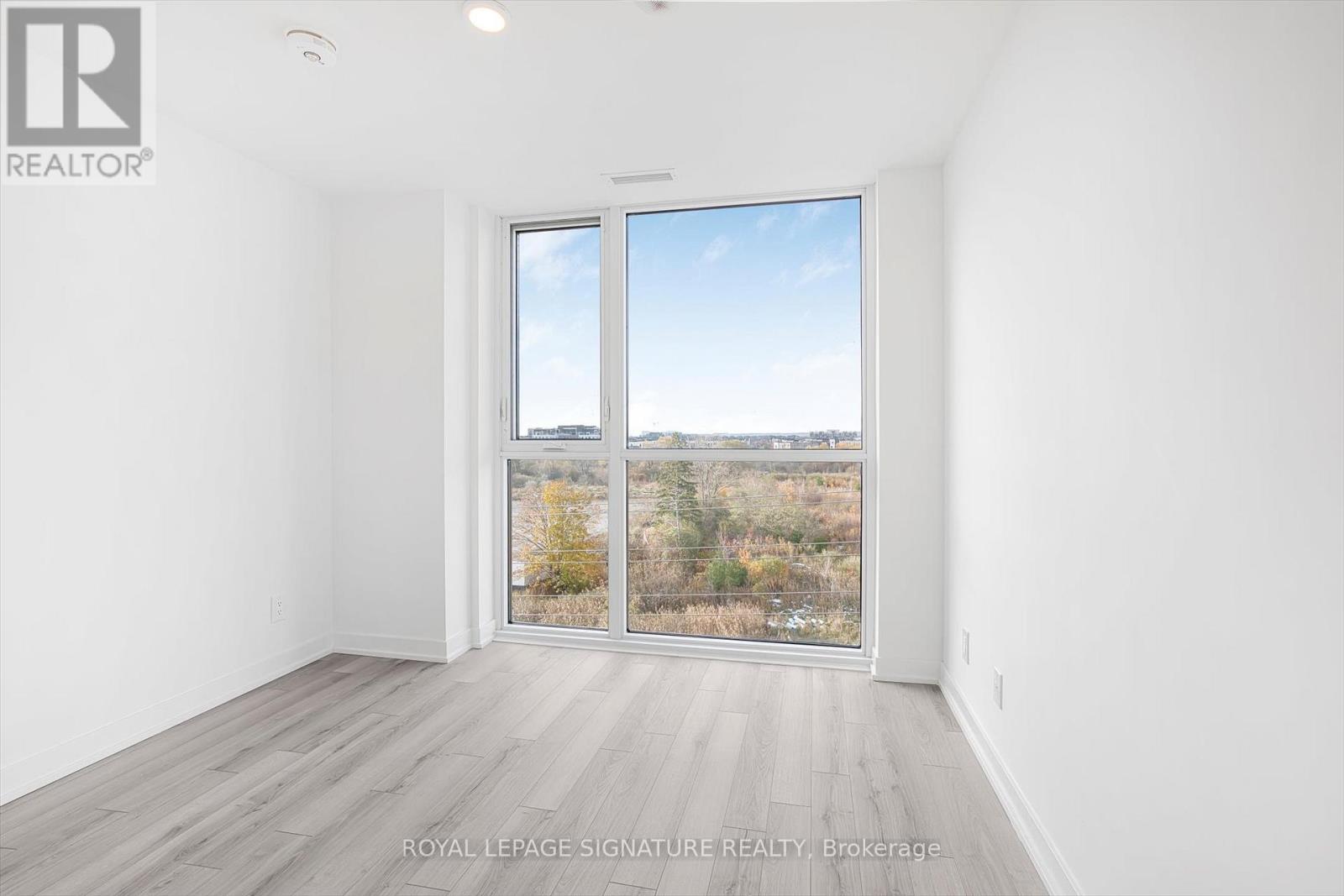 B510 - 3071 Trafalgar Road, Oakville, Ontario  L6H 8C6 - Photo 40 - W12679944