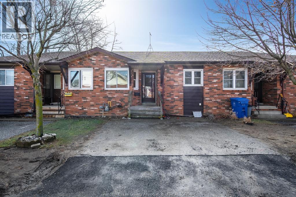 MLS# 26000661: 2 Otton Lane Unit# 2, Leamington, Canada