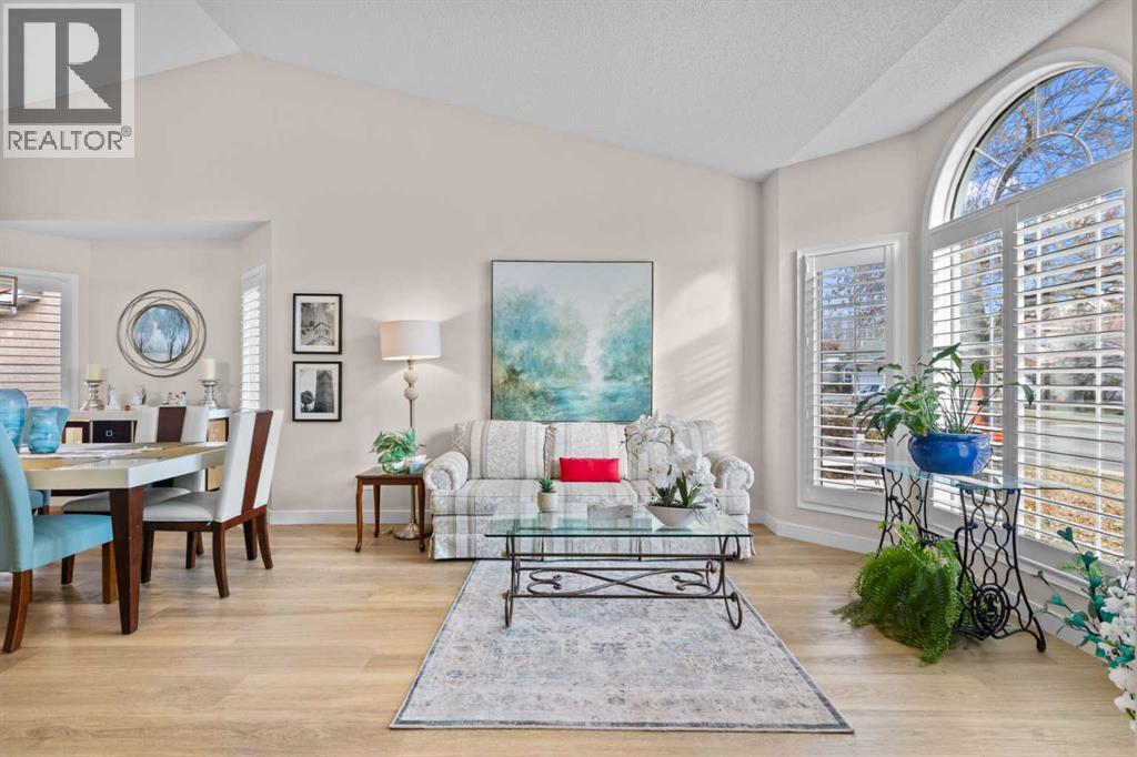 104 Hampshire Close Nw, Calgary, Alberta  T3A 4X9 - Photo 4 - A2267985