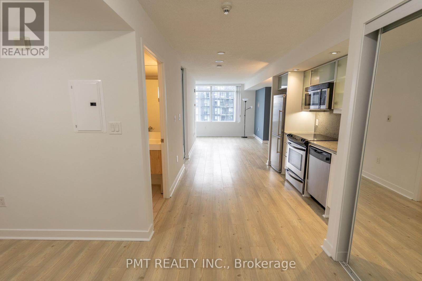 4008 - 25 Telegram Mews, Toronto, Ontario  M5V 3Z1 - Photo 3 - C12681678