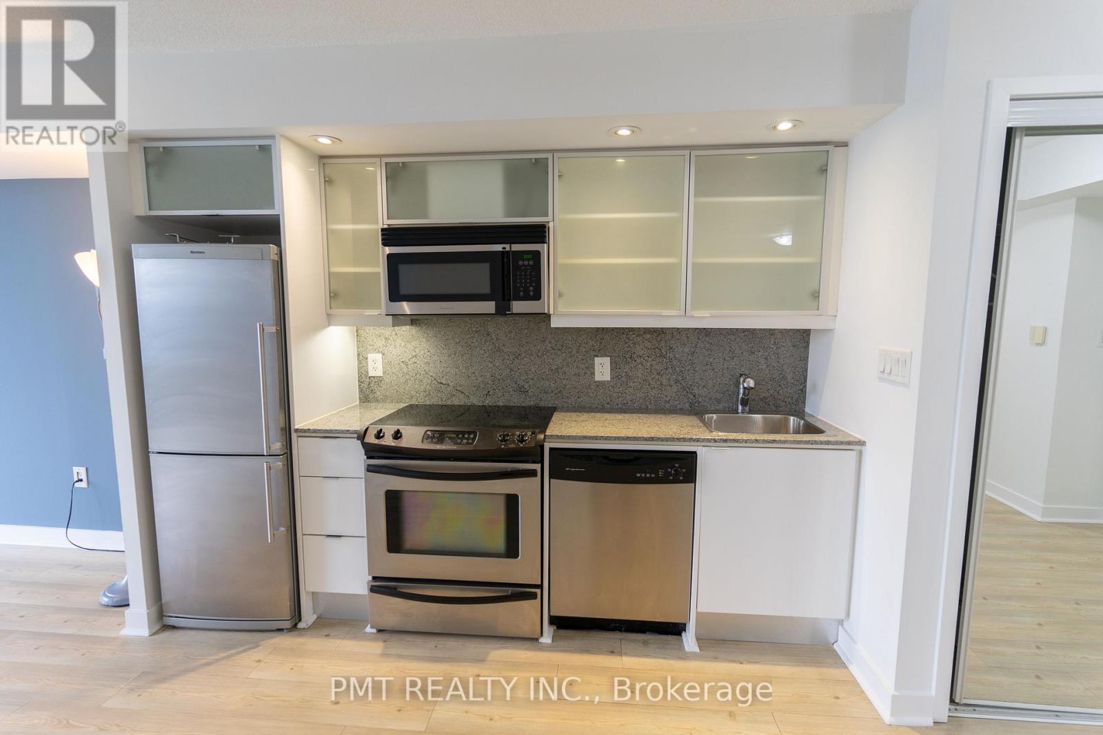 4008 - 25 Telegram Mews, Toronto, Ontario  M5V 3Z1 - Photo 4 - C12681678