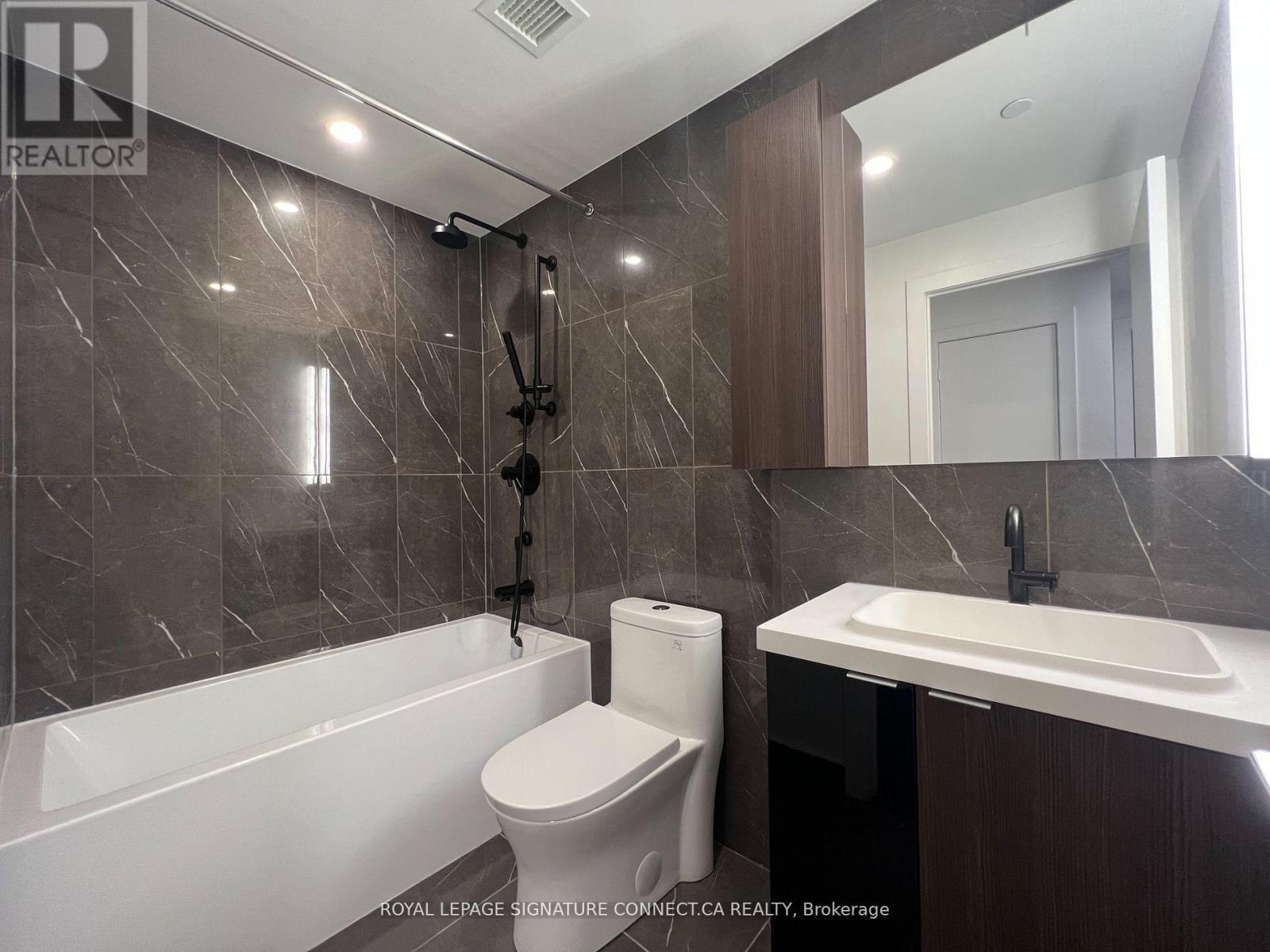 605 - 15 Mercer Street, Toronto, Ontario  M5V 0T8 - Photo 17 - C12681706