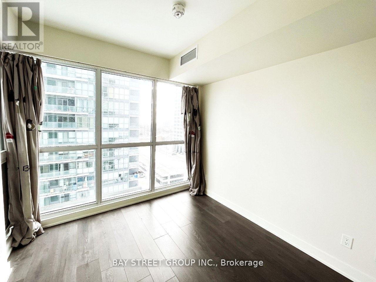 1108 - 6 Sonic Way, Toronto, Ontario  M3C 0P1 - Photo 6 - C12681762