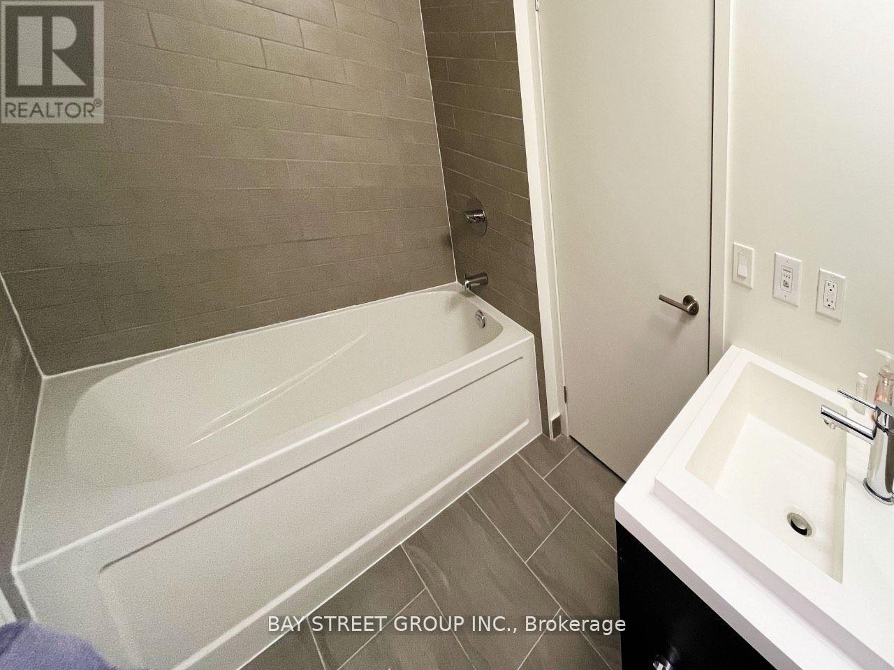 1108 - 6 Sonic Way, Toronto, Ontario  M3C 0P1 - Photo 8 - C12681762