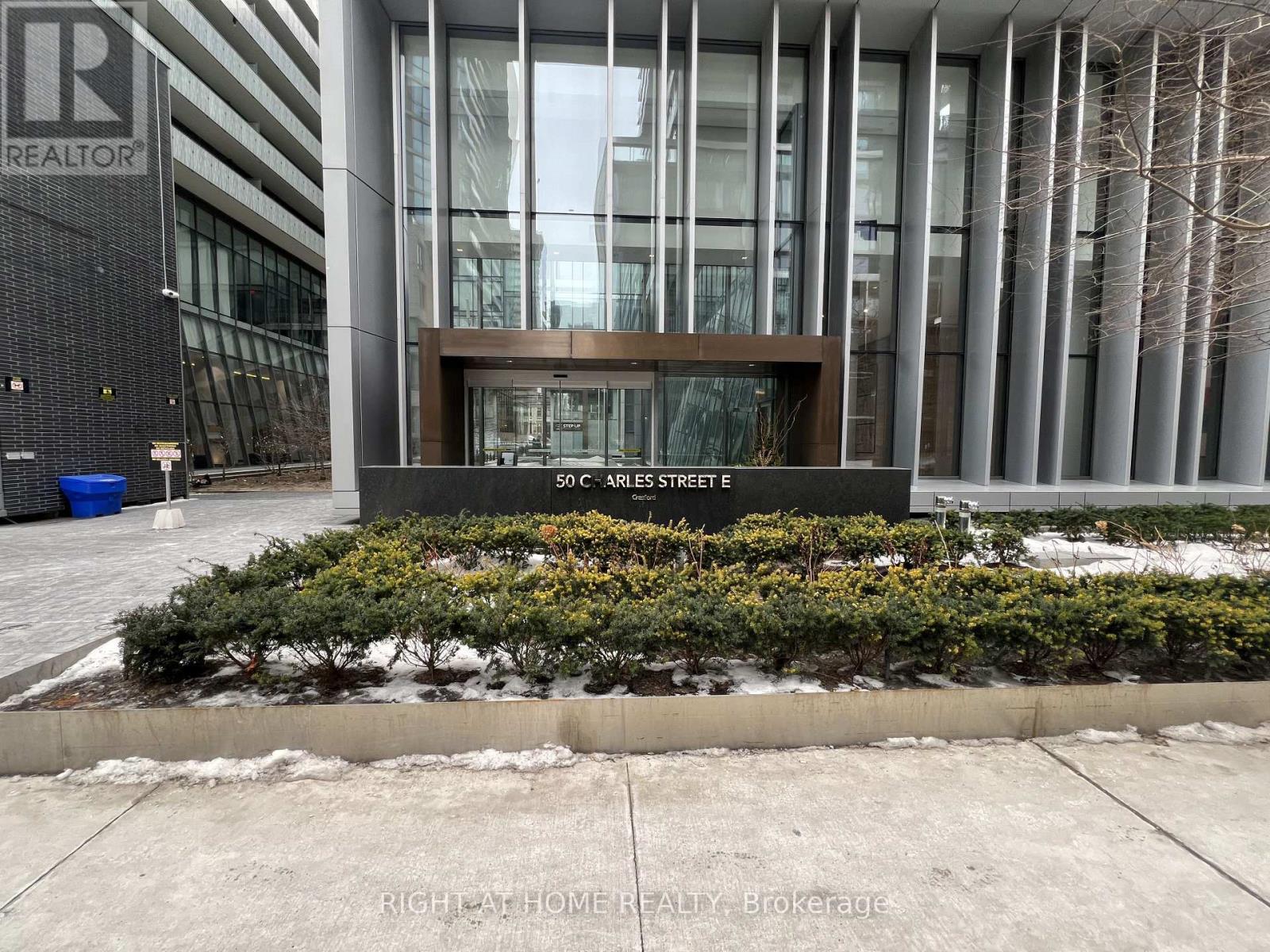 50 CHARLES STREET E, Toronto, Ontario