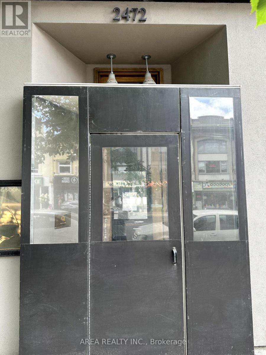 2472 Yonge Street, Toronto, Ontario  M4P 2H5 - Photo 4 - C12681862