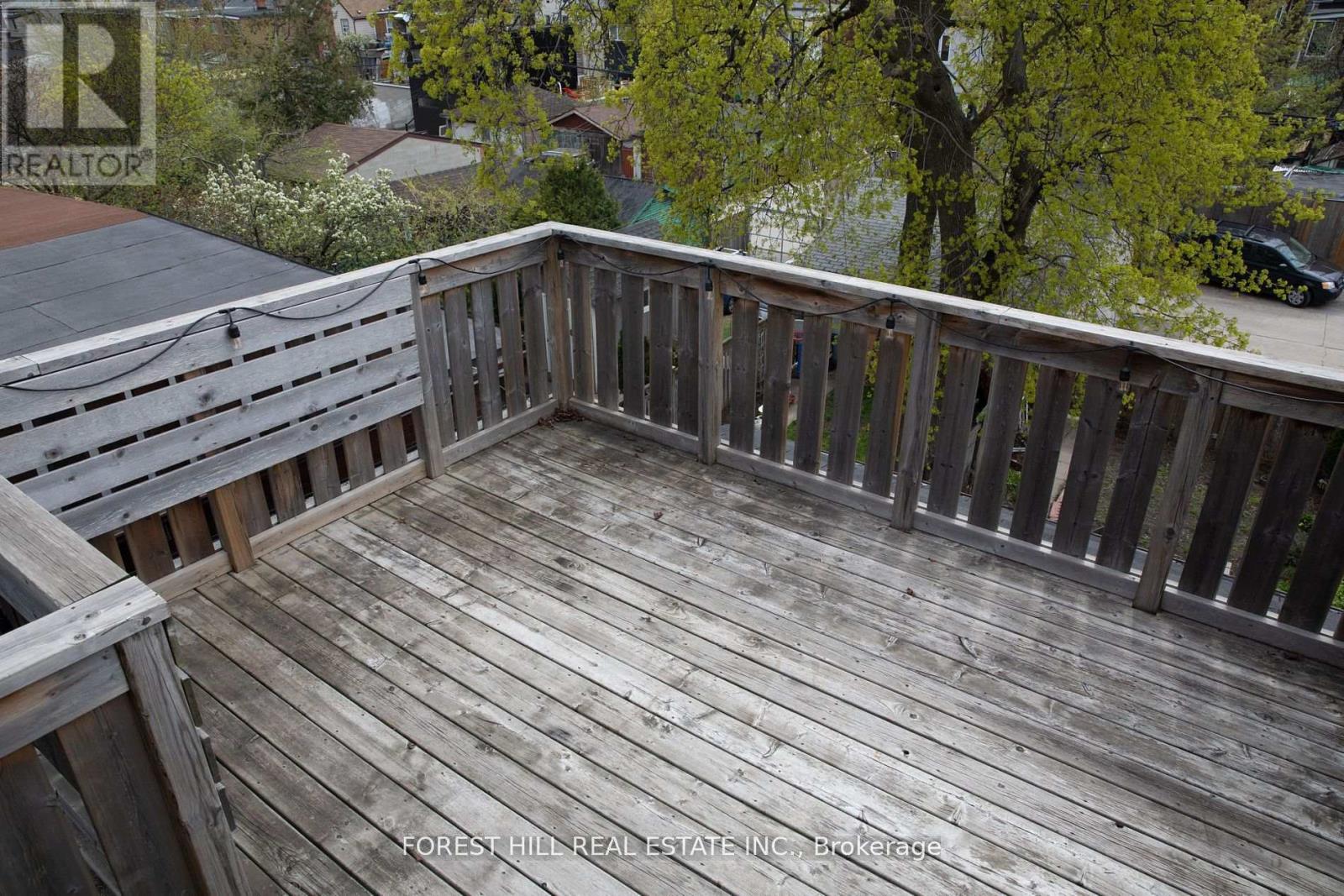 Upper - 338 St Clarens Avenue, Toronto, Ontario  M6H 3W3 - Photo 16 - C12681874