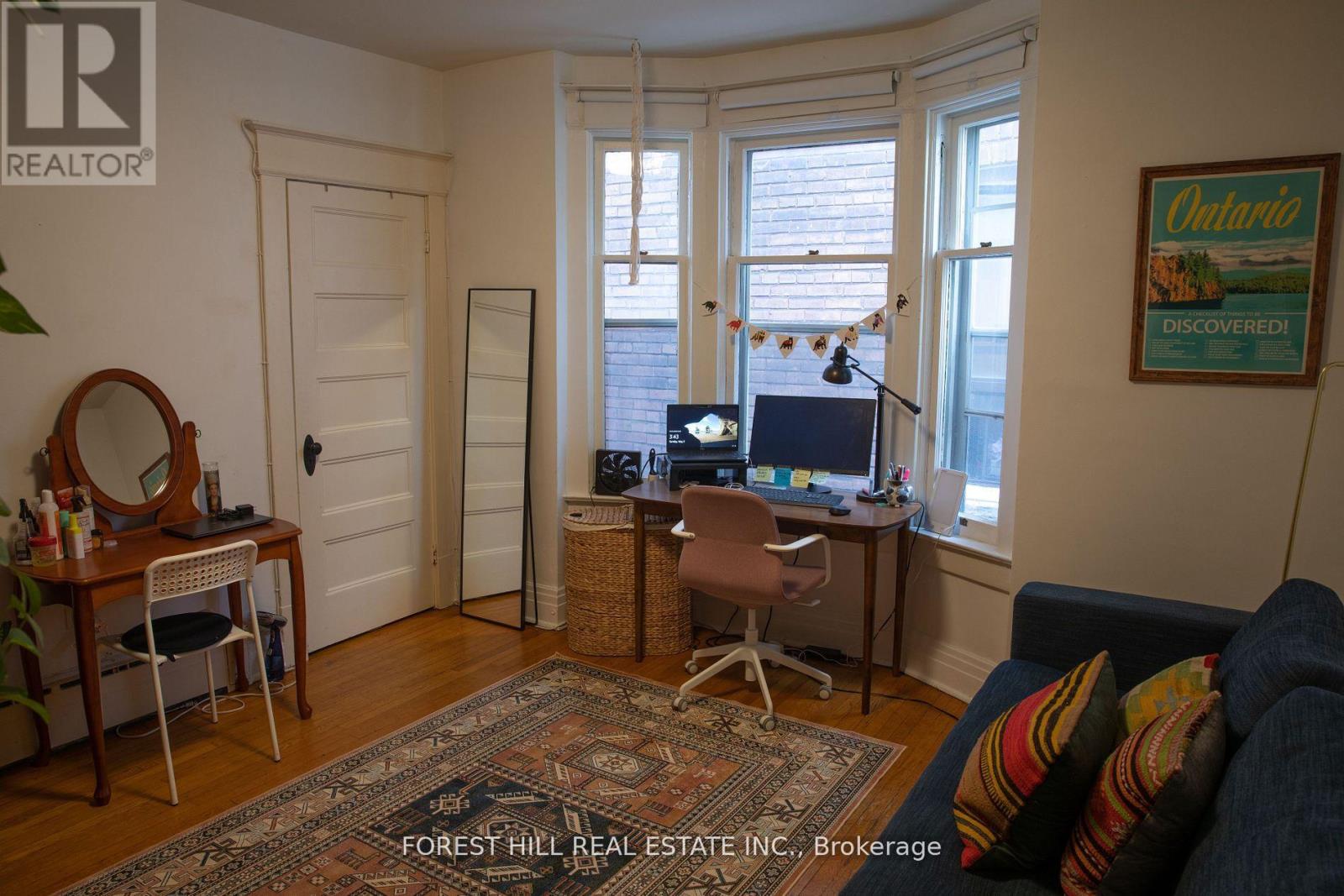 Upper - 338 St Clarens Avenue, Toronto, Ontario  M6H 3W3 - Photo 6 - C12681874