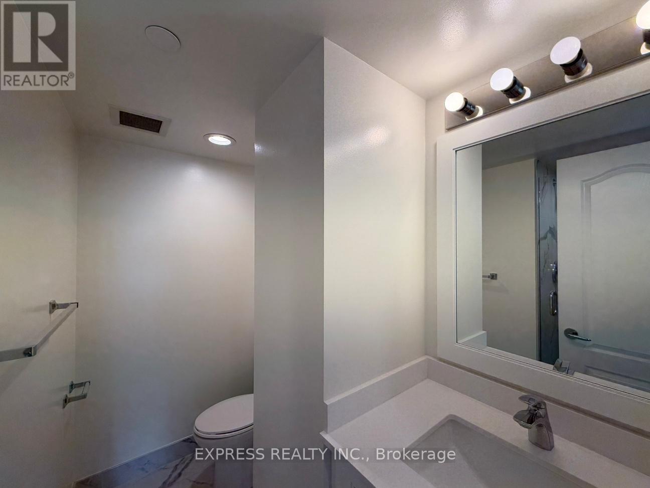 2711 - 38 Elm Street, Toronto, Ontario  M5G 2K5 - Photo 12 - C12681918