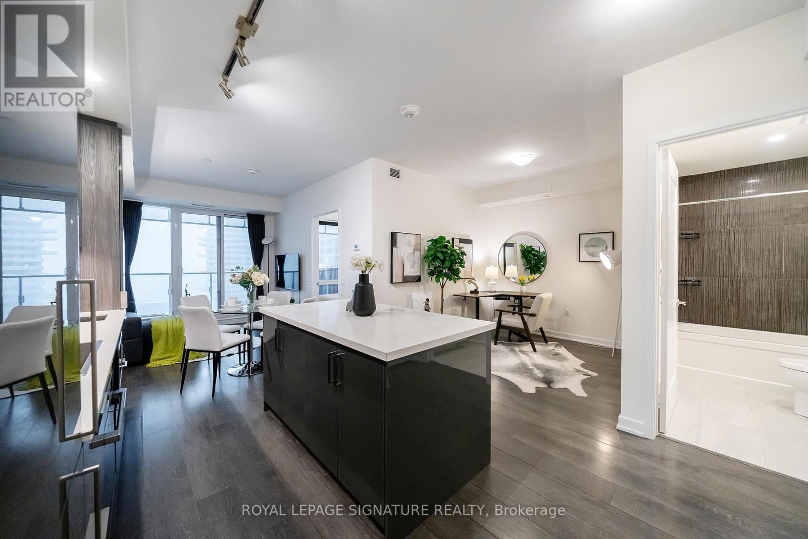 2410 - 28 Freeland Street, Toronto, Ontario  M5E 0E3 - Photo 10 - C12681922