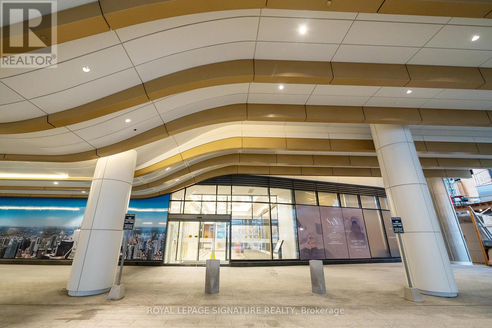 2410 - 28 Freeland Street, Toronto, Ontario  M5E 0E3 - Photo 27 - C12681922