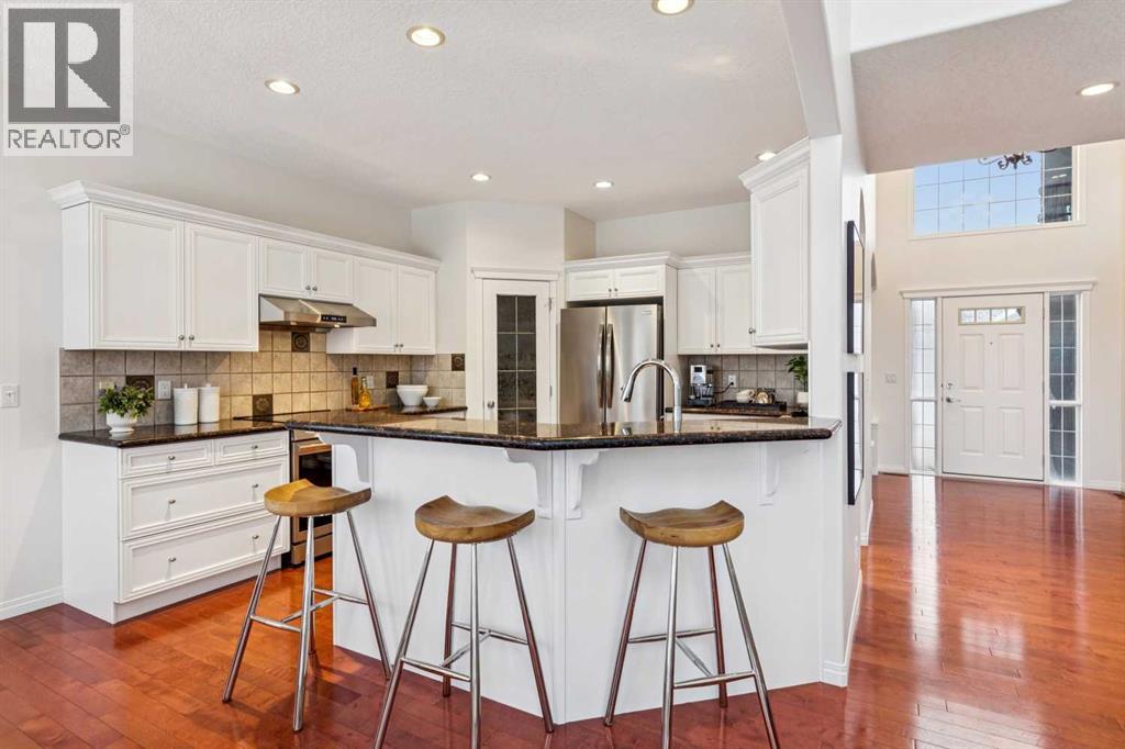 139 Discovery Ridge Way Sw, Calgary, Alberta  T3H 5G4 - Photo 9 - A2277657