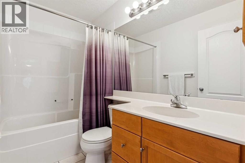 139 Discovery Ridge Way Sw, Calgary, Alberta  T3H 5G4 - Photo 19 - A2277657