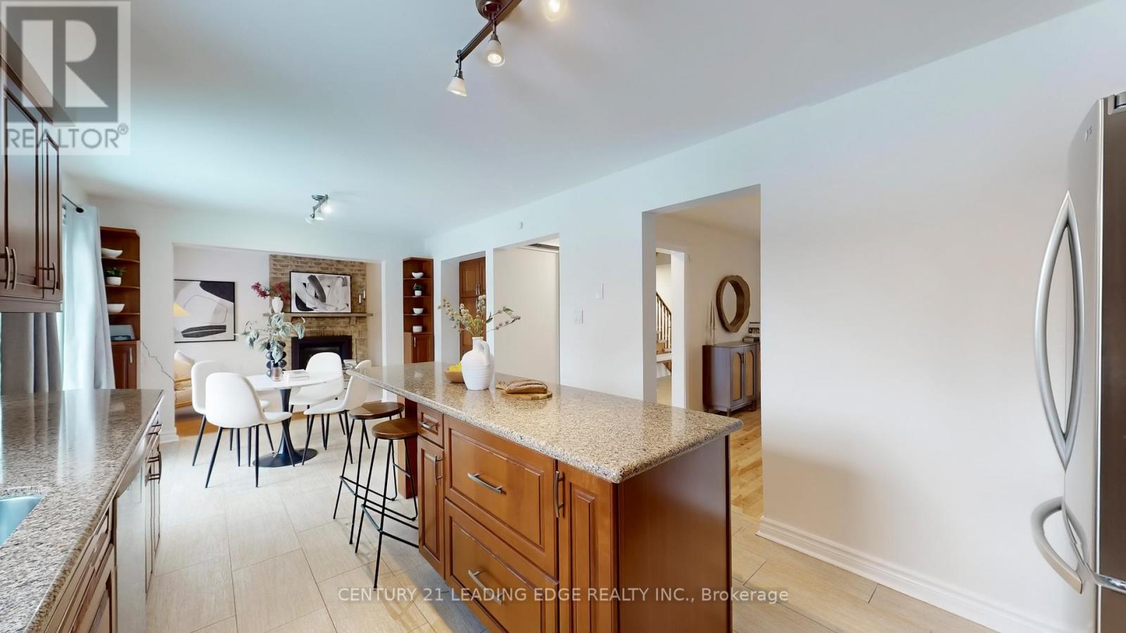 692 Amaretto Avenue, Pickering, Ontario L1X 1L6 - Photo 12 - E12681716