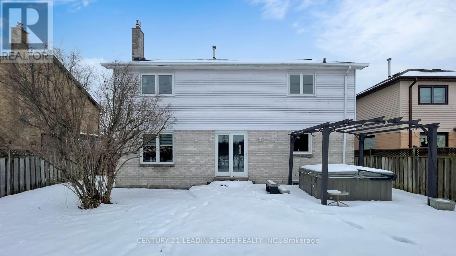 692 Amaretto Avenue, Pickering, Ontario L1X 1L6 - Photo 36 - E12681716