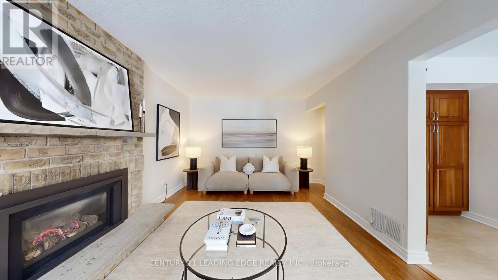 692 Amaretto Avenue, Pickering, Ontario L1X 1L6 - Photo 9 - E12681716