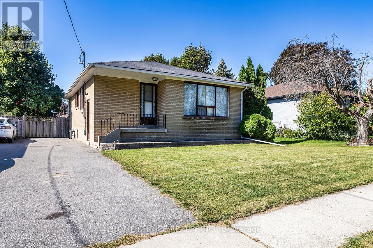 1014 CENTRE STREET N, Whitby, Ontario