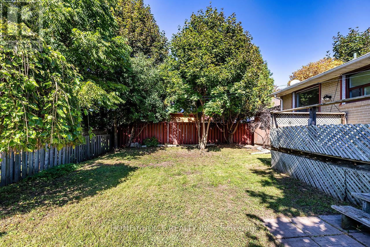 1014 Centre Street N, Whitby, Ontario  L1N 4V3 - Photo 27 - E12681728