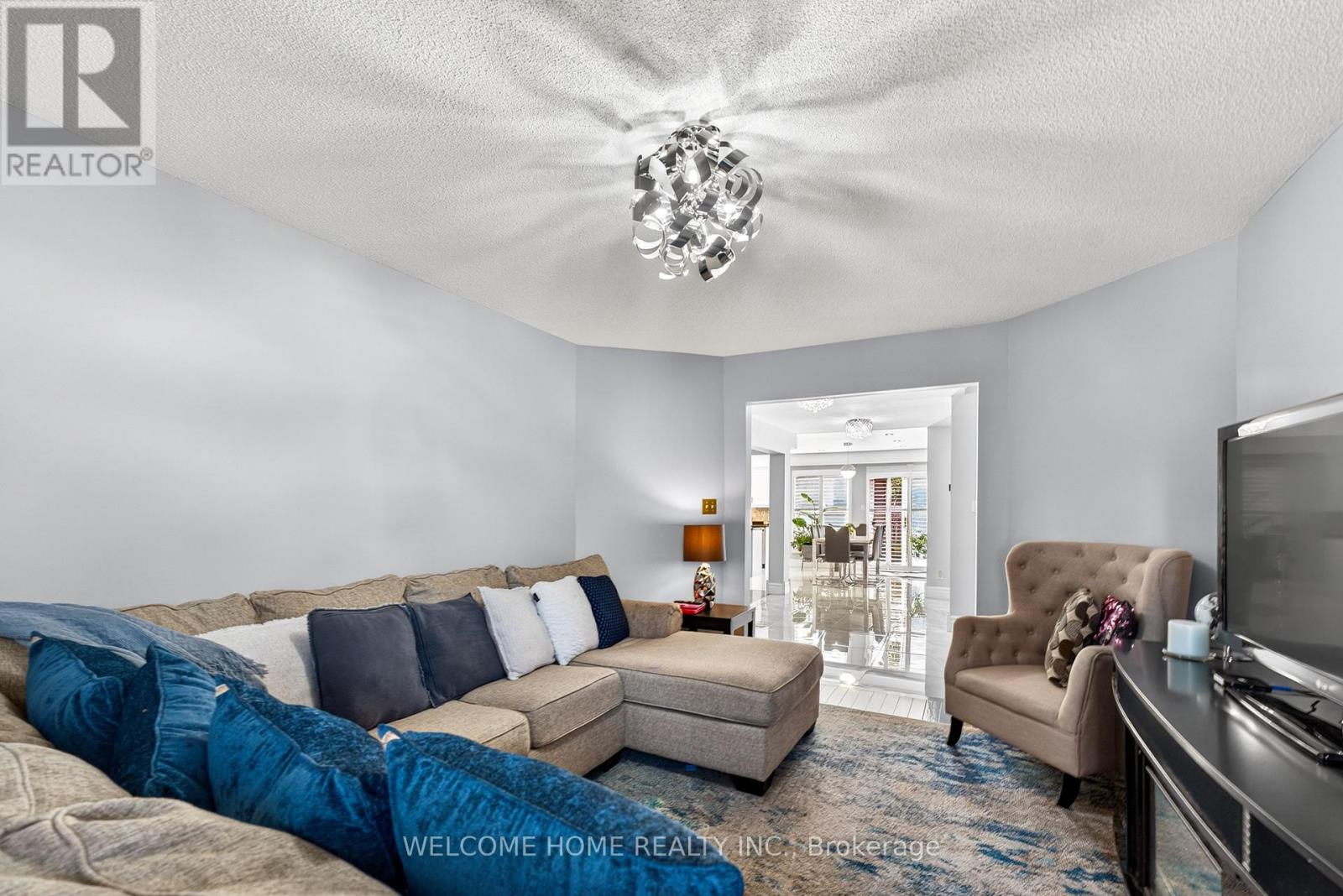 1037 Sandcliff Drive E, Oshawa, Ontario  L1K 2E5 - Photo 6 - E12681796