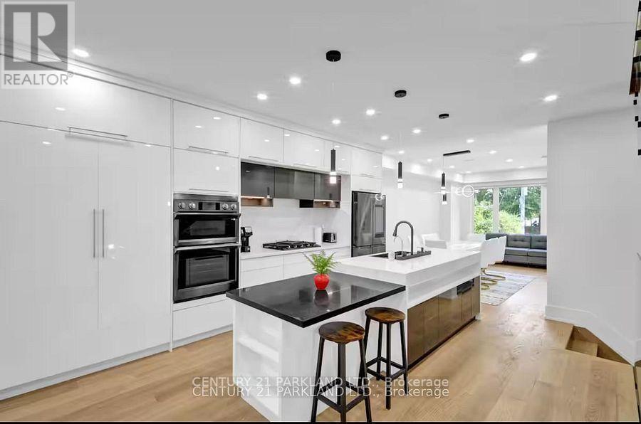 978 Carlaw Avenue, Toronto, Ontario  M4K 3M1 - Photo 7 - E12681800