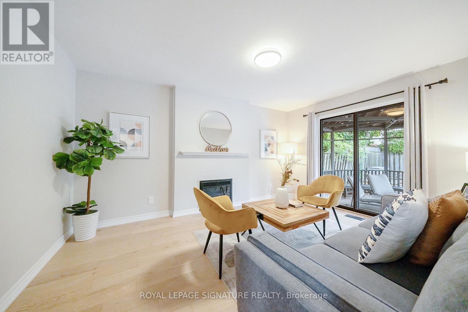 1239 Barnwood Square, Pickering, Ontario  L1X 1C6 - Photo 14 - E12681924