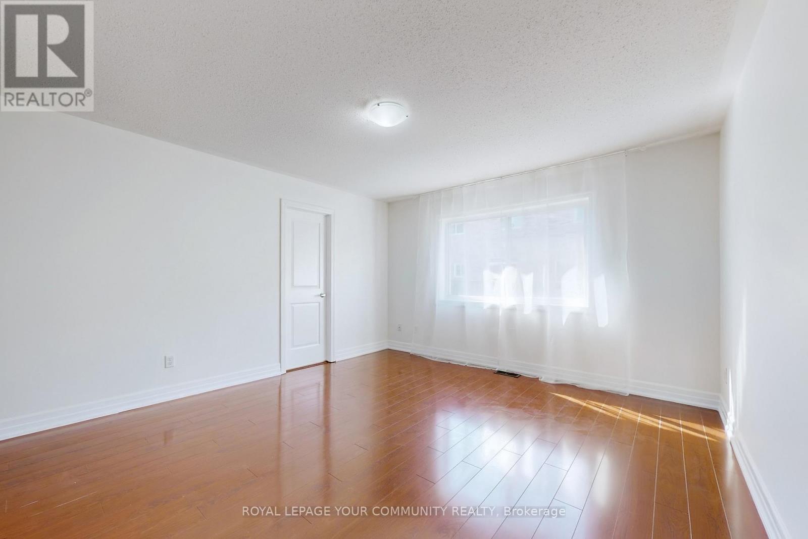 28 Fred Mason Street, Georgina, Ontario  L4P 0B2 - Photo 28 - N12681708