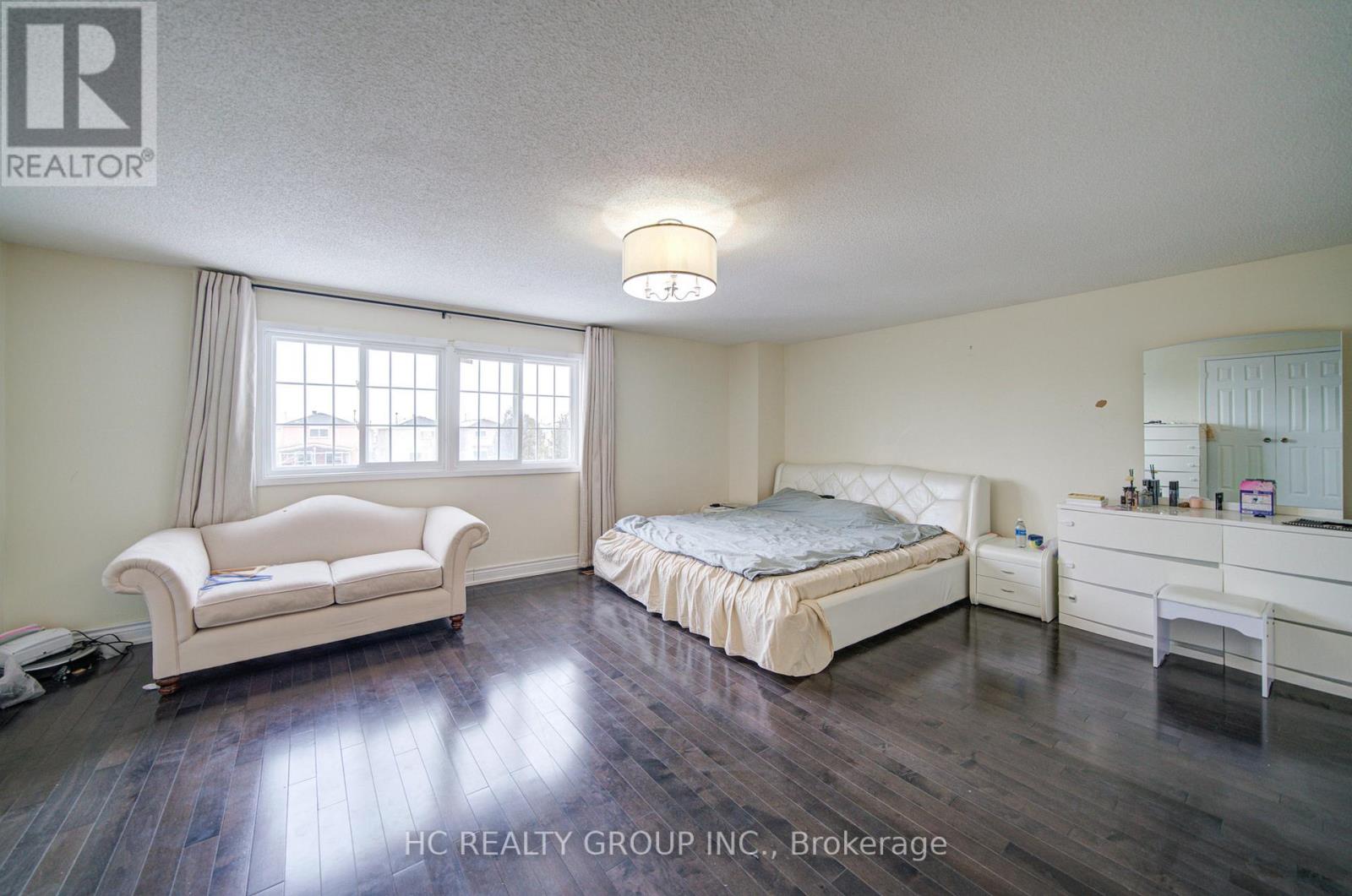 50 Lavron Court, Markham, Ontario  L3S 2P1 - Photo 14 - N12681712