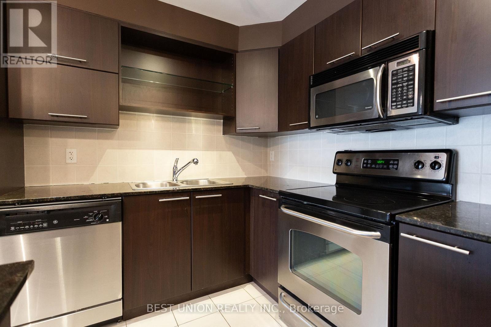 719 - 39 Galleria Parkway, Markham, Ontario  L3T 0A6 - Photo 9 - N12681740