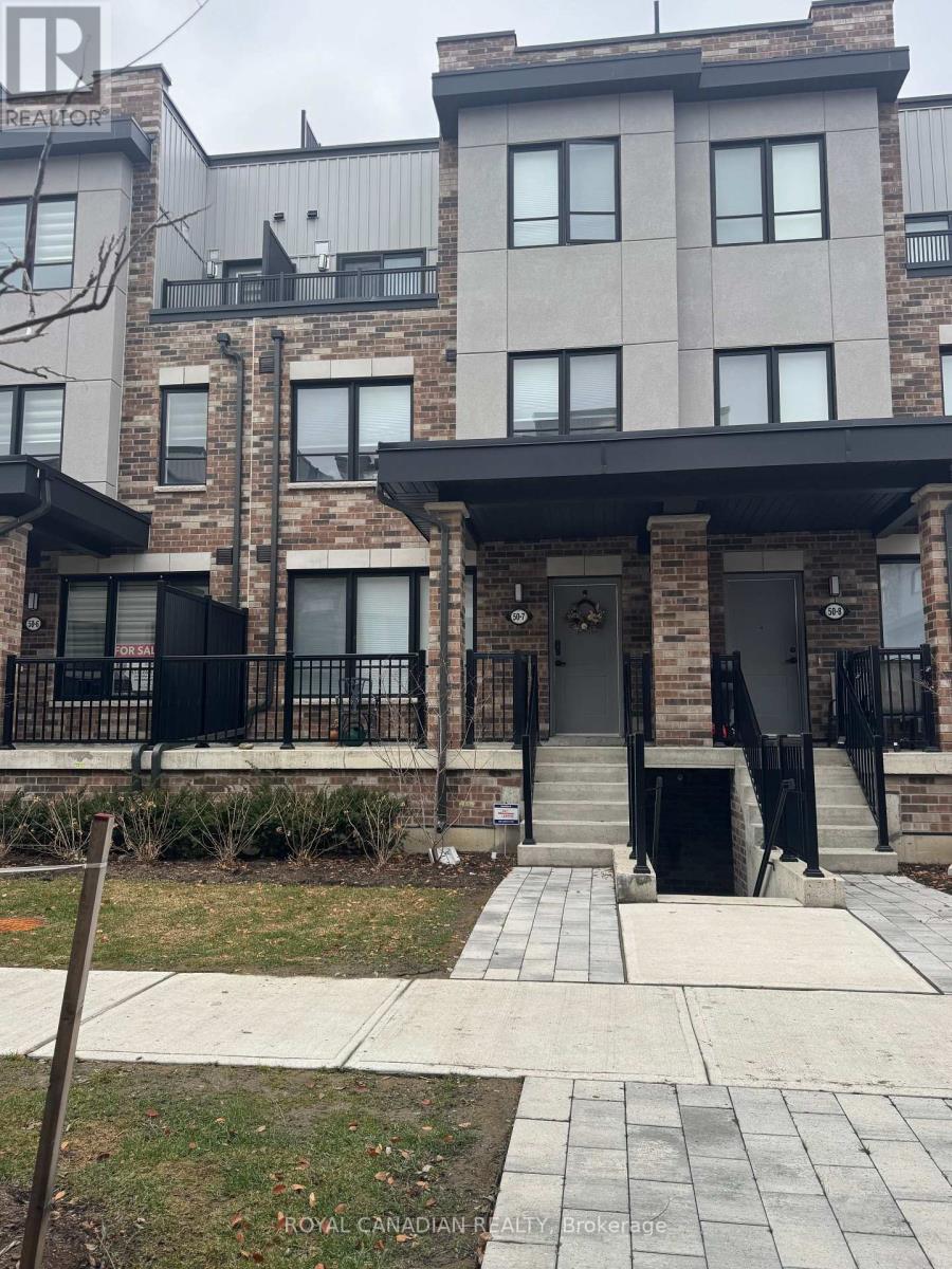 7 - 50 Baynes Way, Bradford West Gwillimbury (Bradford), Ontario  L3Z 4M4 - Photo 2 - N12681752