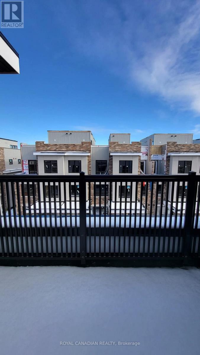 7 - 50 Baynes Way, Bradford West Gwillimbury (Bradford), Ontario  L3Z 4M4 - Photo 4 - N12681752