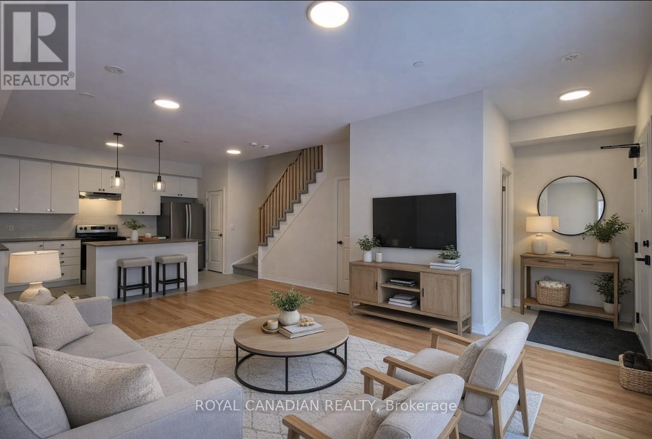 7 - 50 Baynes Way, Bradford West Gwillimbury (Bradford), Ontario  L3Z 4M4 - Photo 5 - N12681752