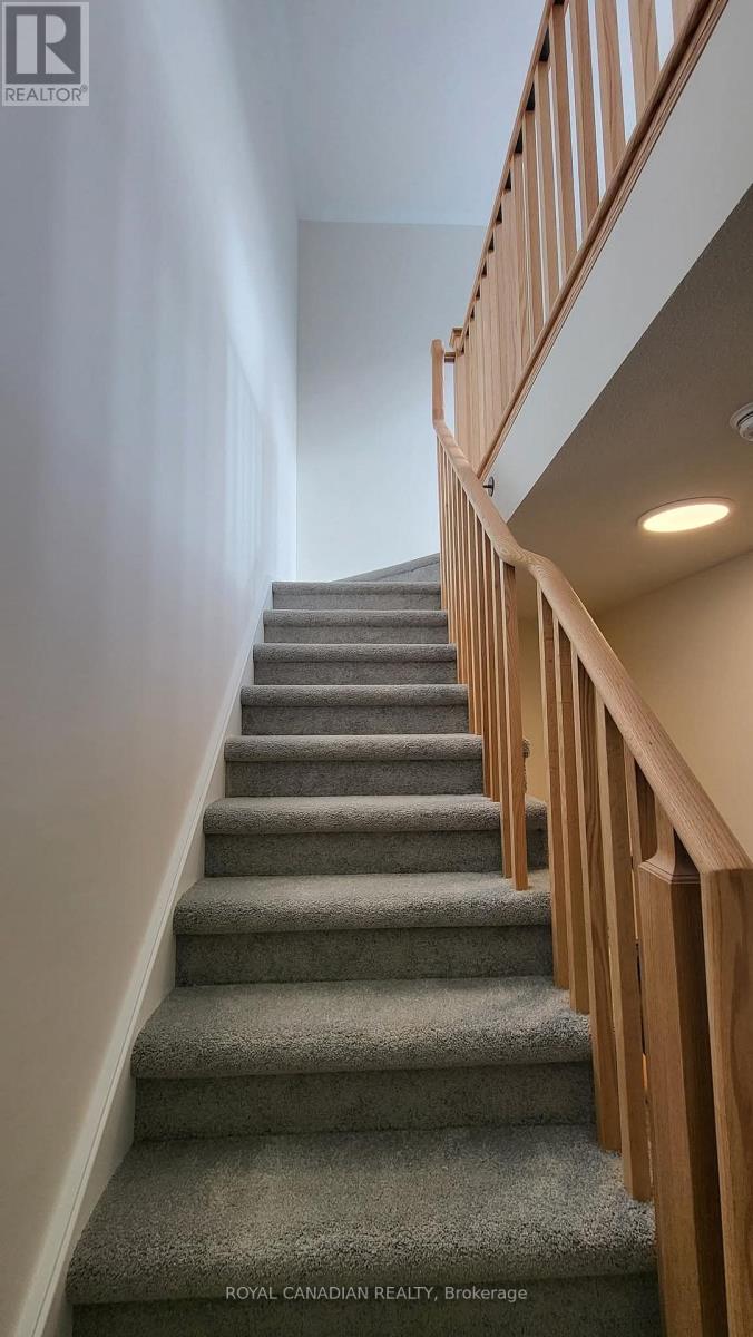 7 - 50 Baynes Way, Bradford West Gwillimbury (Bradford), Ontario  L3Z 4M4 - Photo 7 - N12681752