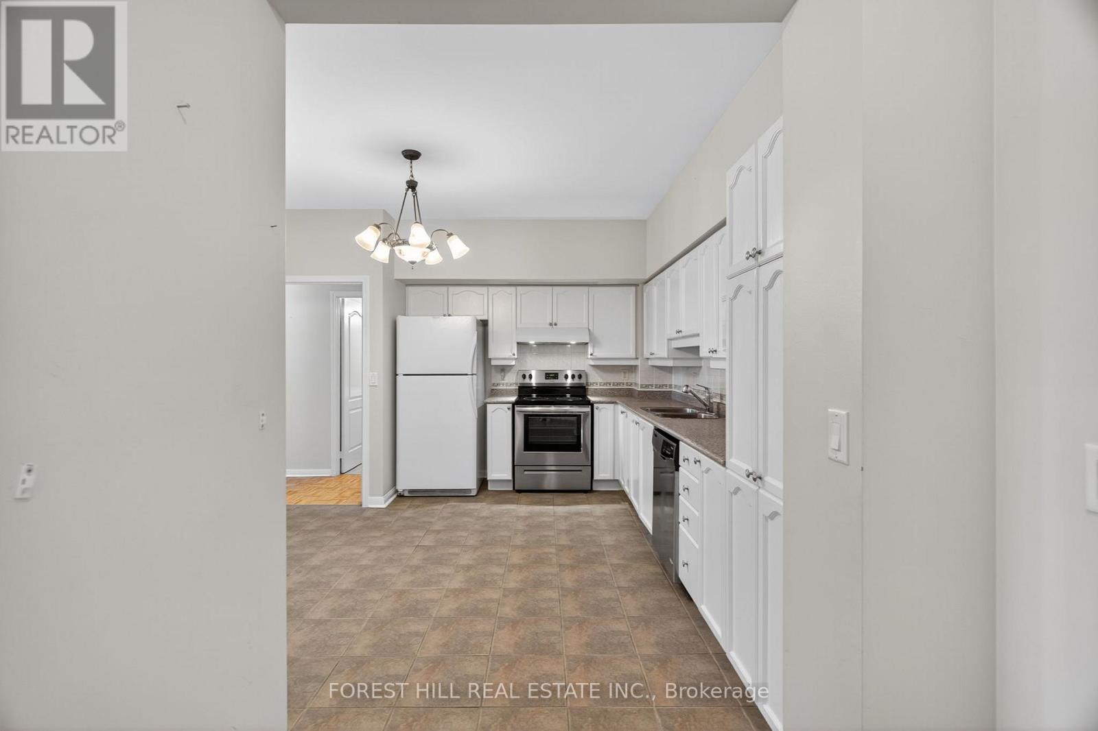 115 - 2500 Rutherford Road, Vaughan, Ontario  L4K 5N7 - Photo 3 - N12681812