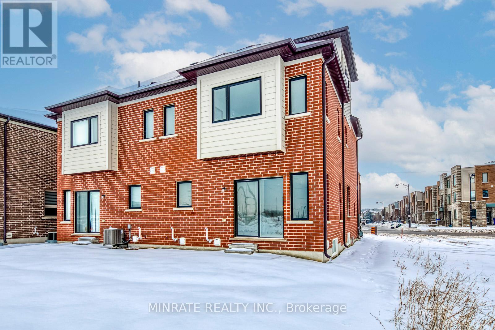 166 William Booth Avenue, Newmarket, Ontario  L3X 0K7 - Photo 2 - N12681854