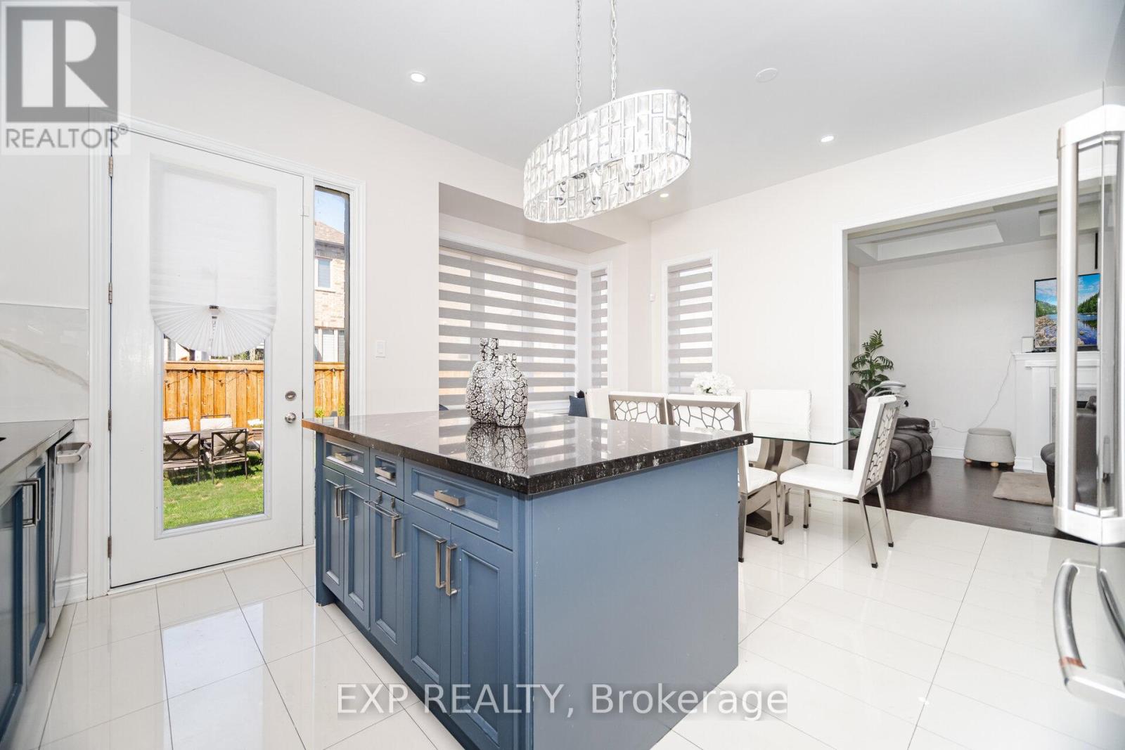 78 Gallant Place, Vaughan, Ontario  L4H 3W7 - Photo 14 - N12681914