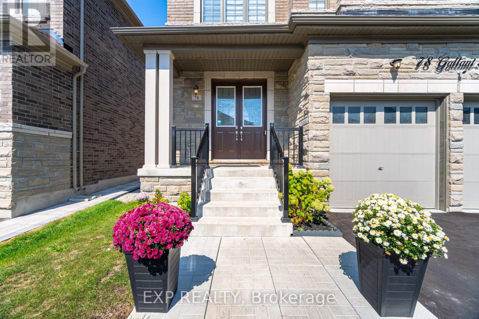 78 Gallant Place, Vaughan, Ontario  L4H 3W7 - Photo 3 - N12681914
