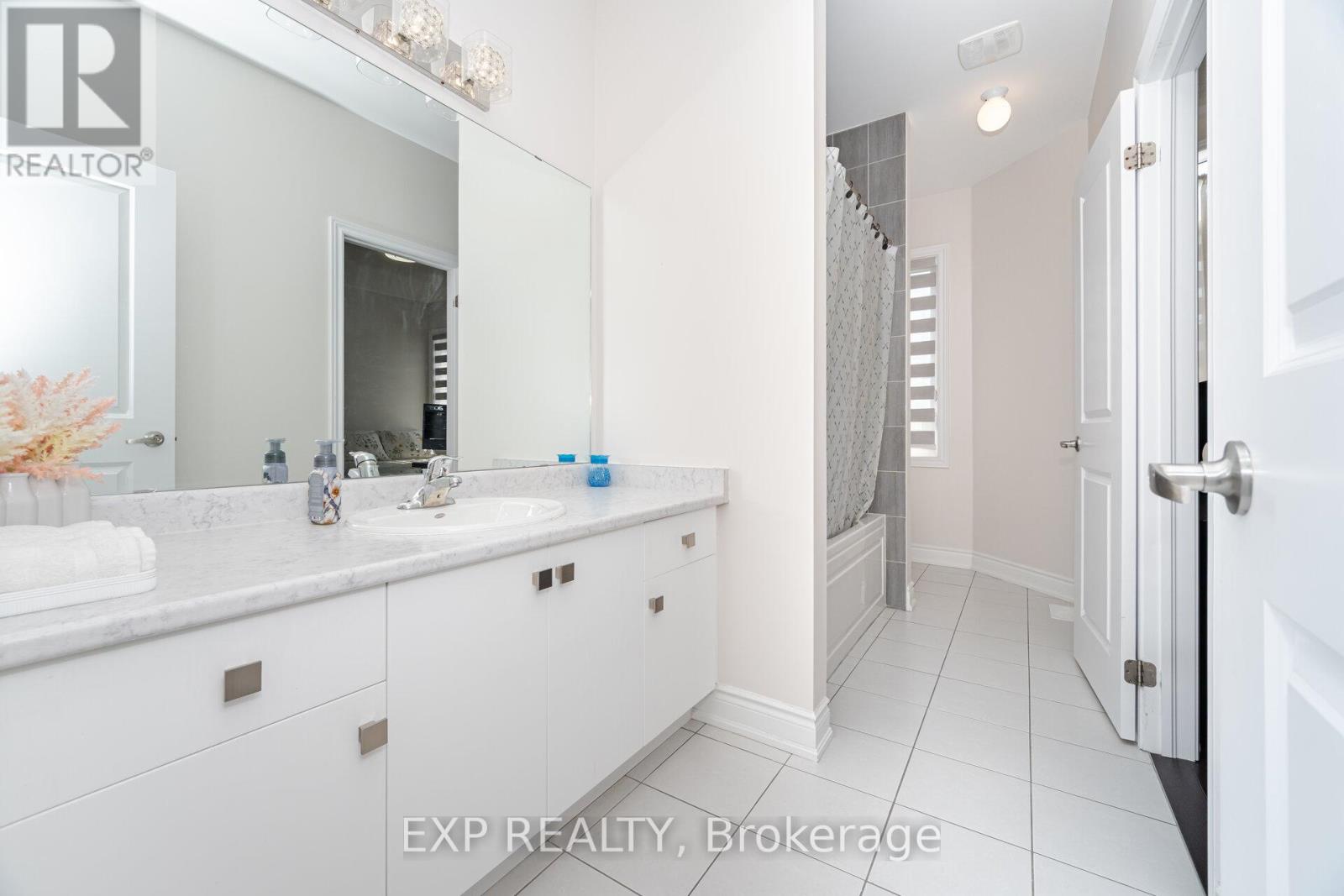 78 Gallant Place, Vaughan, Ontario  L4H 3W7 - Photo 37 - N12681914