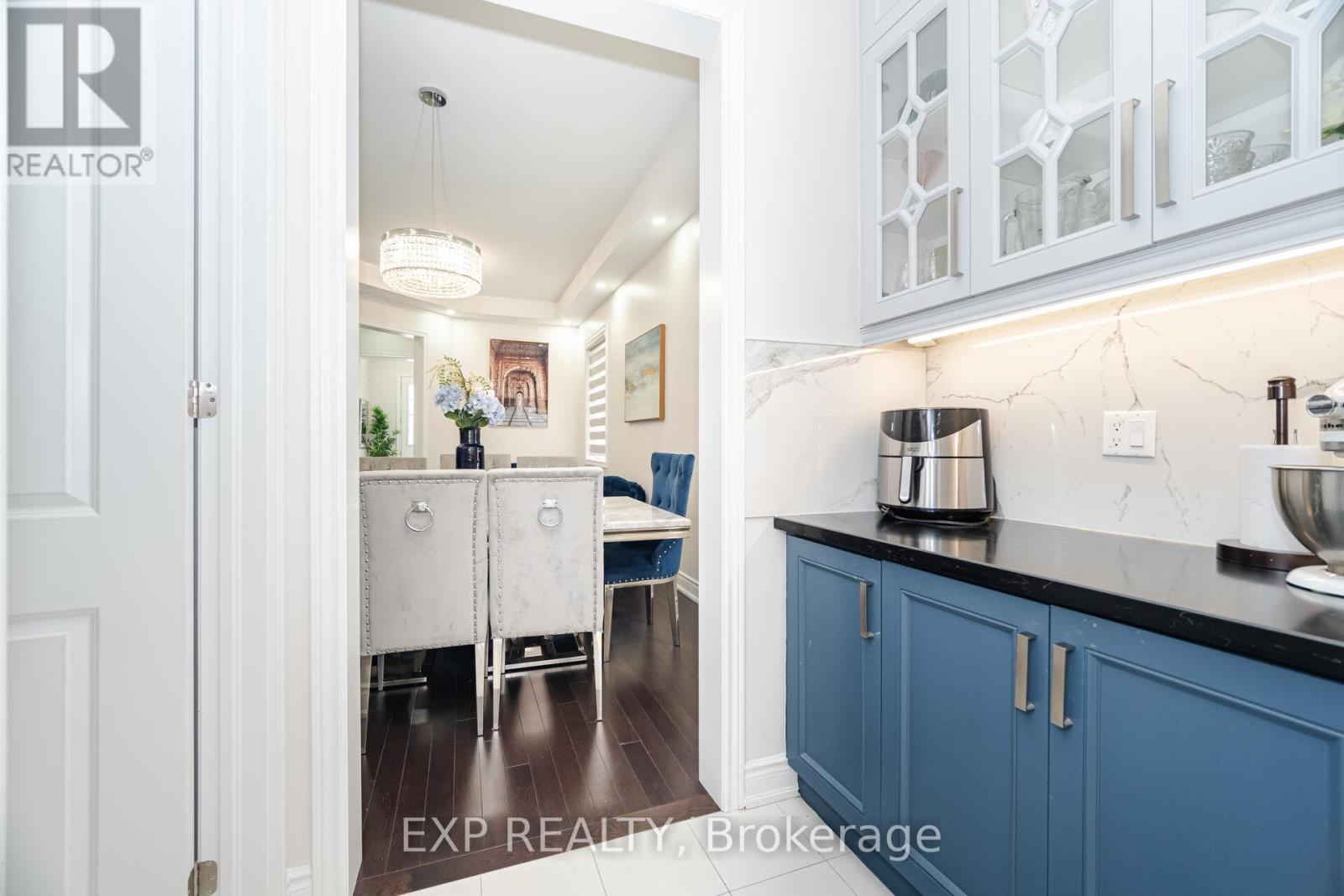 78 Gallant Place, Vaughan, Ontario  L4H 3W7 - Photo 9 - N12681914