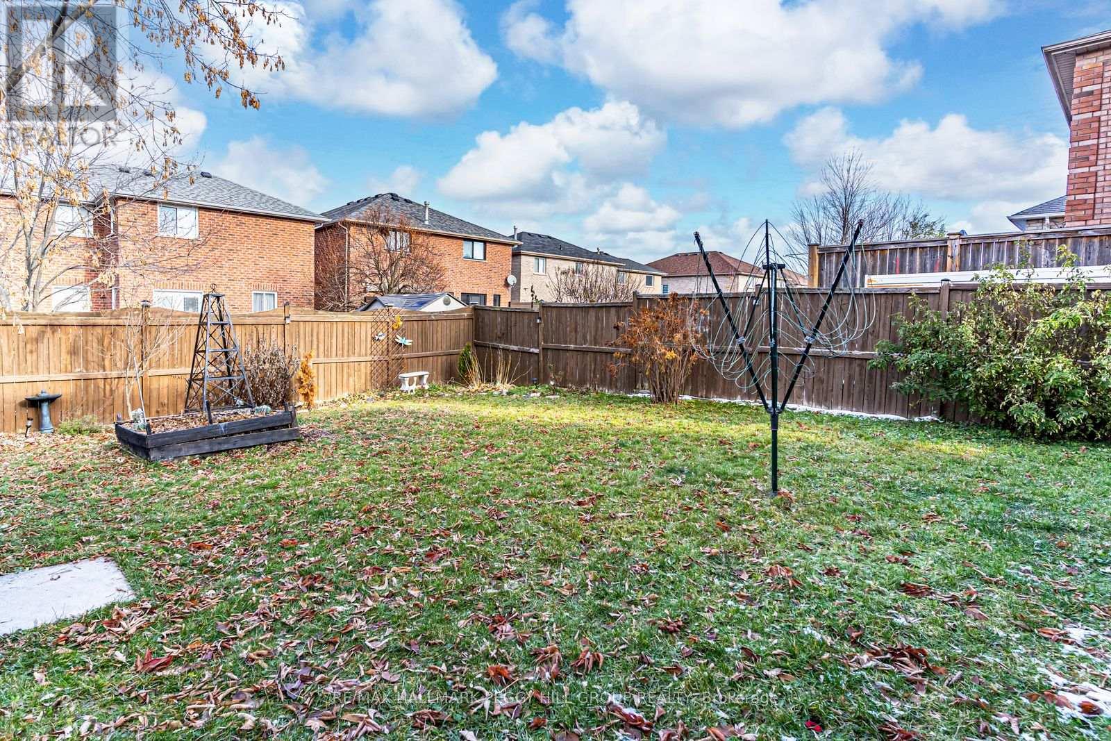 222 Country Lane, Barrie (Painswick South), Ontario  L4N 0W1 - Photo 13 - S12681736