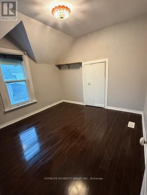 115 Murray Street, Brantford, Ontario  N3S 5P5 - Photo 2 - X12638148