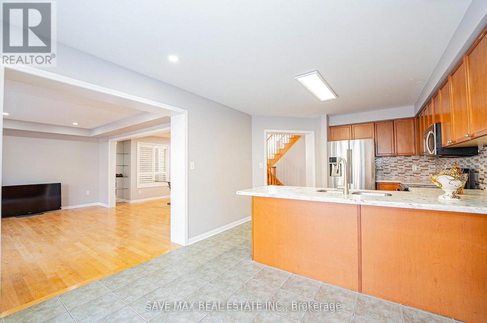 254 Fandango Drive, Brampton, Ontario  L6X 0M5 - Photo 14 - W12681710