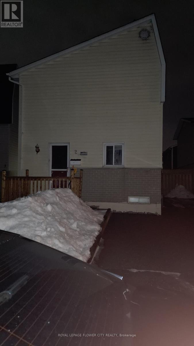 2 HYDE PARK COURT, Brampton, Ontario