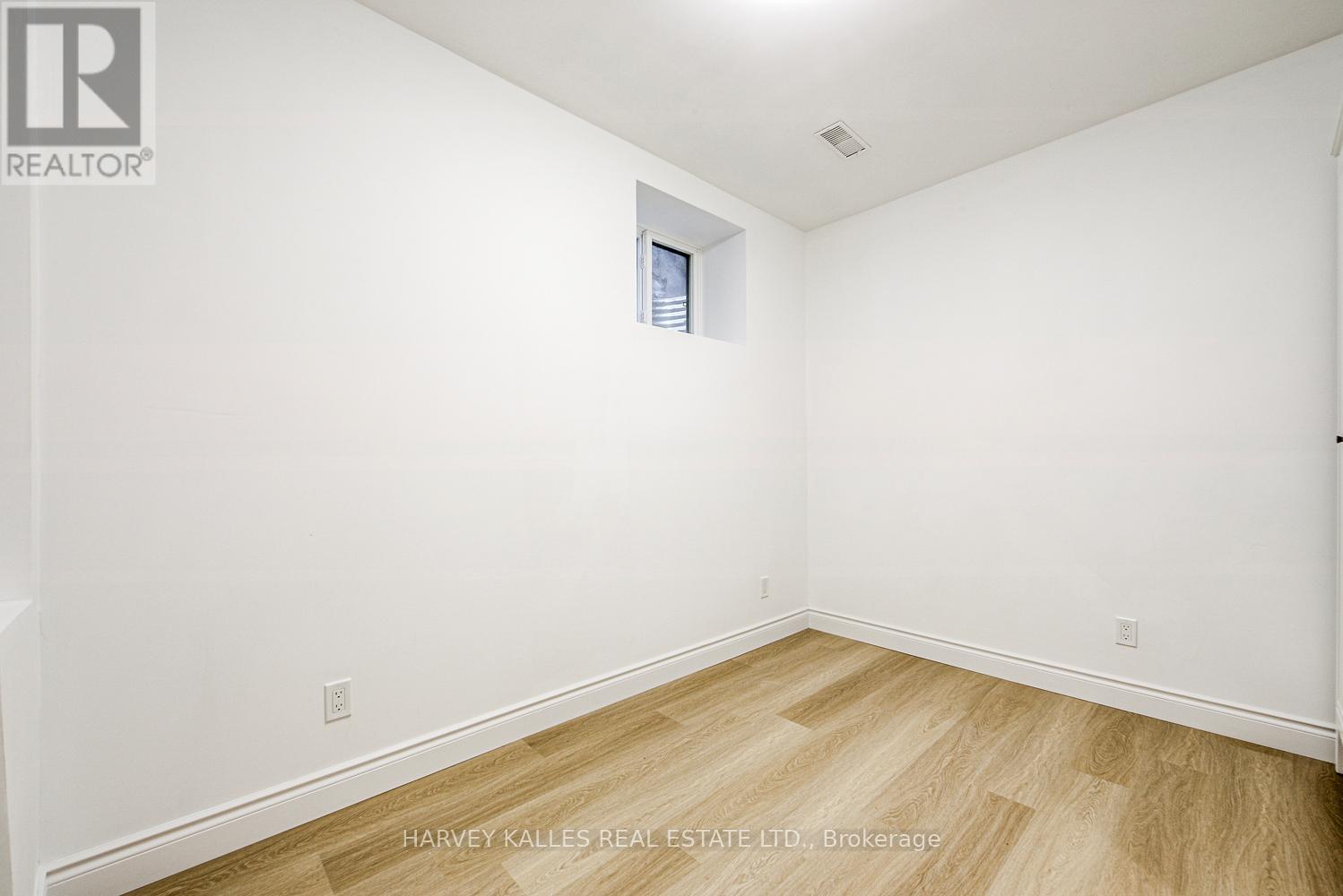 Basement - 33 Parkview Gardens, Toronto, Ontario  M6P 2W1 - Photo 14 - W12681756