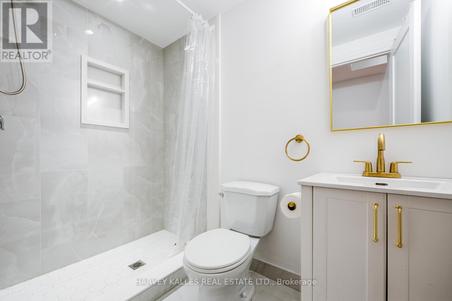 Basement - 33 Parkview Gardens, Toronto, Ontario  M6P 2W1 - Photo 18 - W12681756