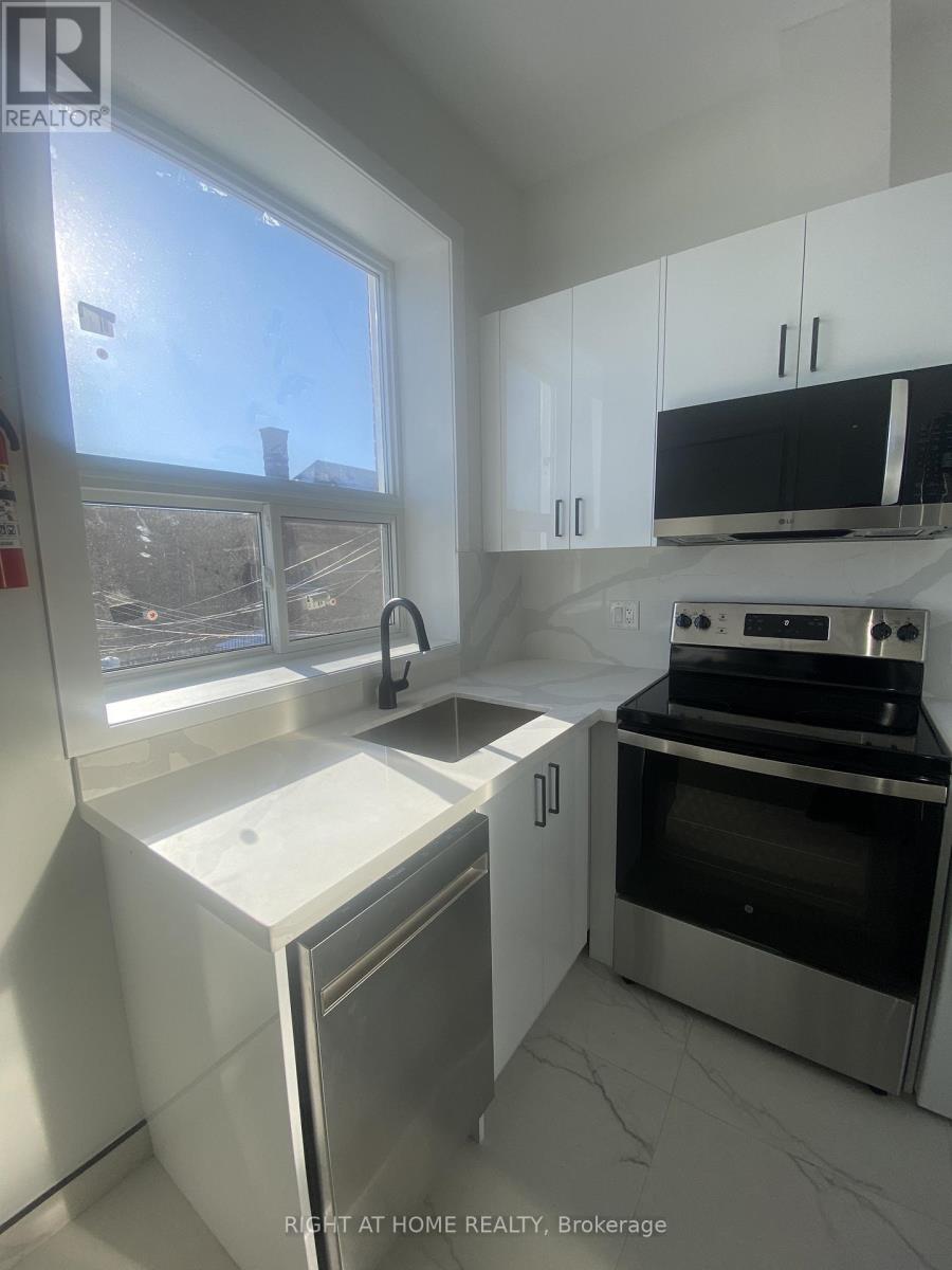 102 - 1359 DAVENPORT ROAD, Toronto, Ontario