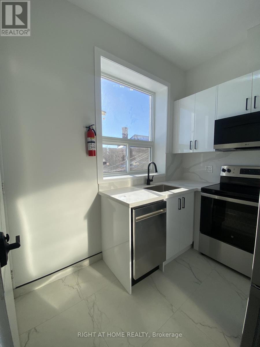 102 - 1359 Davenport Road, Toronto, Ontario  M6H 2H5 - Photo 6 - W12681764