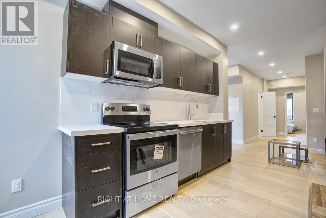 2 - 362 Margueretta Street, Toronto, Ontario  M6H 3S5 - Photo 7 - W12681774