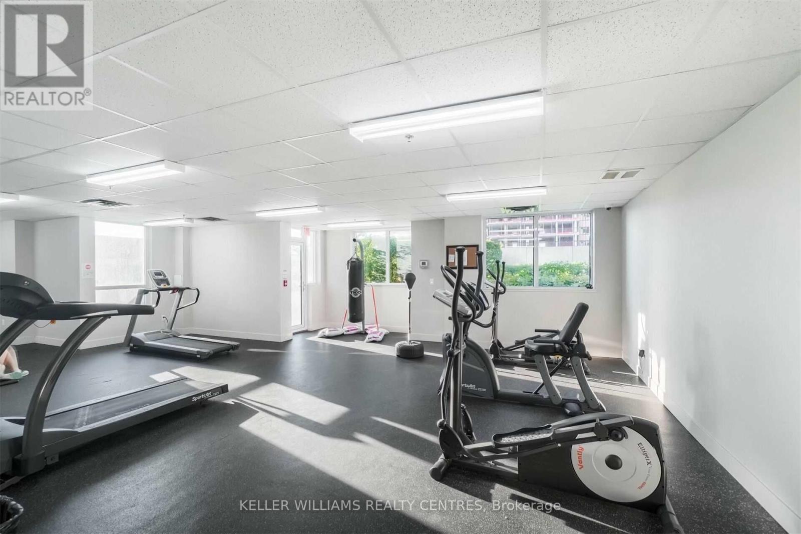 1605 - 1410 Dupont Street, Toronto, Ontario  M6H 0B6 - Photo 9 - W12681826